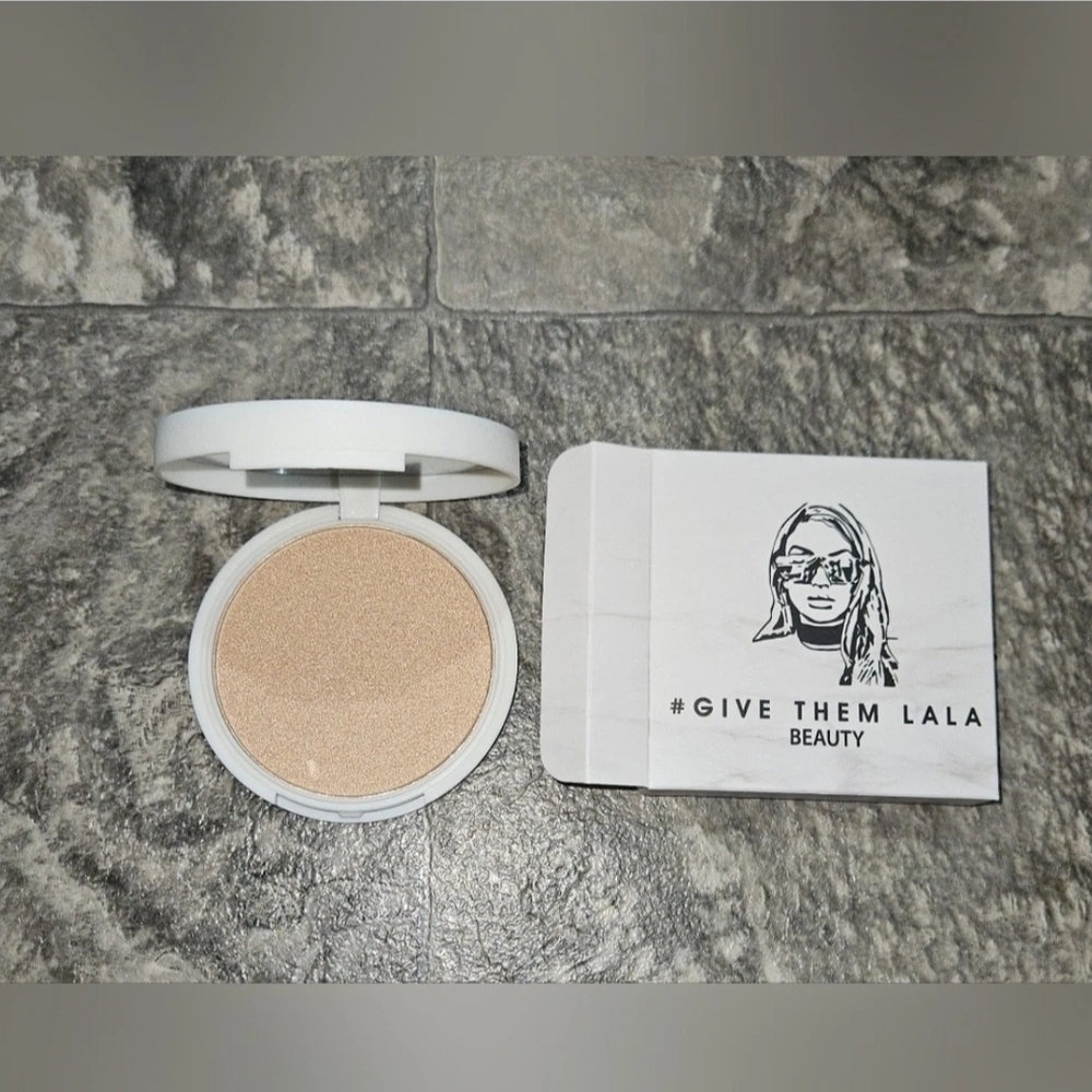 Give Them Lala Beauty Highlighter In Showstopper 0.26oz BNIB